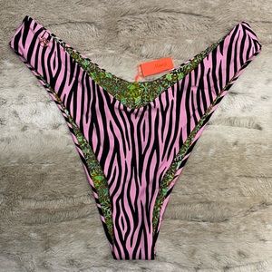 NWOT🌺Maaji Women's Standard Striped Splendour Size M